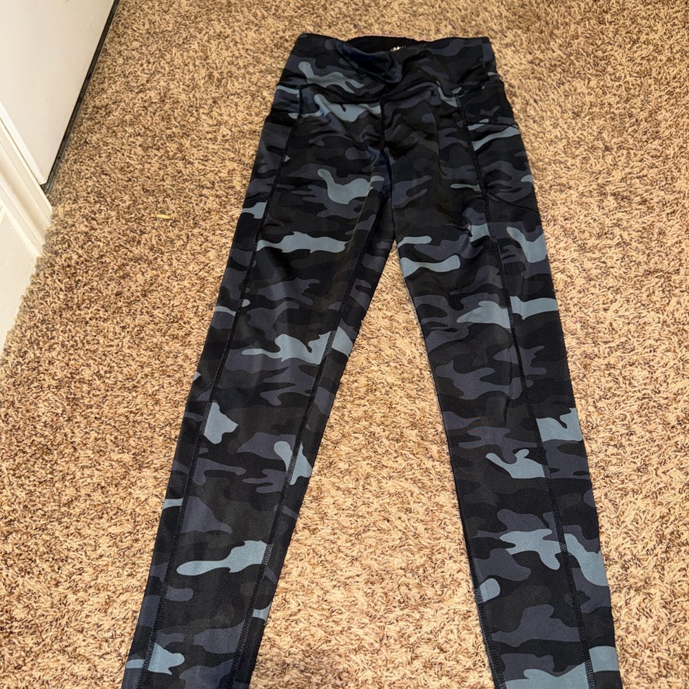 Calvin Klein Performance Camouflage Leggings - Black and Gray